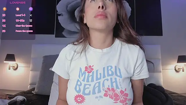 Snapshot of lena_banks chatting on 02/21/25, 08:27 lena banks online show from 02/21/25, 08:27