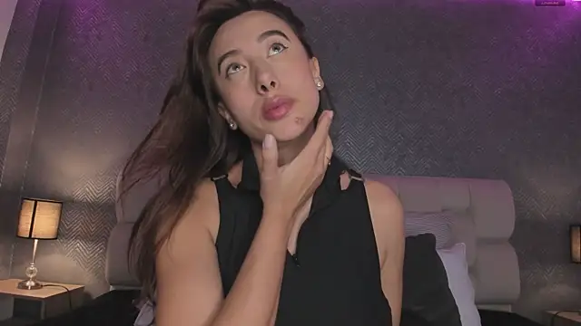 Snapshot of lena_banks chatting on 03/11/25, 11:48 lena banks online show from 03/11/25, 11:48