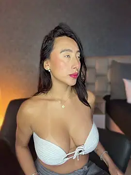 Snapshot of lena_banks chatting on 06/18/26, 10:14 lena banks online show from 06/18/26, 10:14