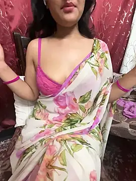 Snapshot of LuscousPussy chatting on 12/25/24, 05:47 LuscousPussy online show from 12/25/24, 05:47