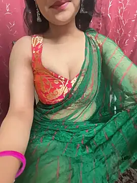 Snapshot of LuscousPussy chatting on 12/29/24, 04:19 LuscousPussy online show from 12/29/24, 04:19