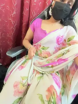 Snapshot of LuscousPussy chatting on 03/17/25, 06:21 LuscousPussy online show from 03/17/25, 06:21