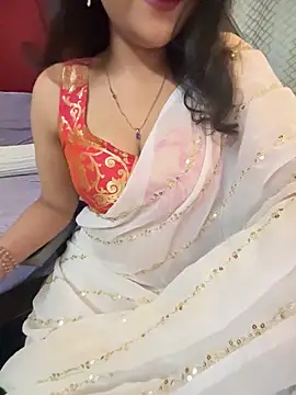 Snapshot of LuscousPussy chatting on 11/04/25, 07:46 LuscousPussy online show from 11/04/25, 07:46