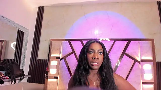 Snapshot of Athenea_Mills chatting on 02/06/26, 06:44 Athenea Mills online show from 02/06/26, 06:44