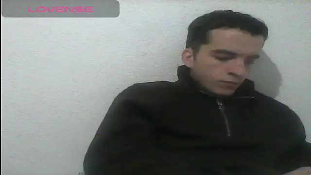 Snapshot of Tombgy07 chatting on 12/20/24, 08:55 Tombgy07 online show from 12/20/24, 08:55