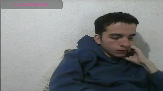 Snapshot of Tombgy07 chatting on 01/02/25, 08:35 Tombgy07 online show from 01/02/25, 08:35