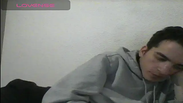 Snapshot of Tombgy07 chatting on 01/06/25, 07:56 Tombgy07 online show from 01/06/25, 07:56