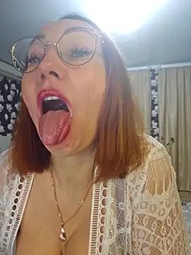 Snapshot of LybovNTV chatting on 03/02/25, 04:10 LybovNTV online show from 03/02/25, 04:10