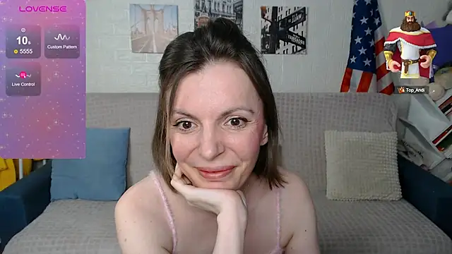 Snapshot of kiramarta chatting on 09/19/25, 06:19 kiramarta online show from 09/19/25, 06:19