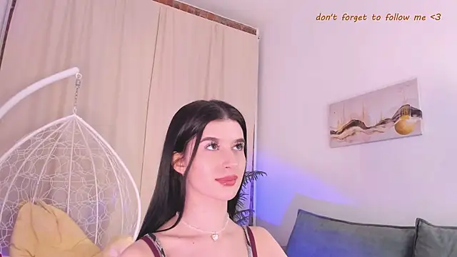 LauraCoy online show from 02/11/25, 02:25