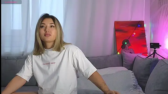 lily  foster online show from 01/15/25, 06:22