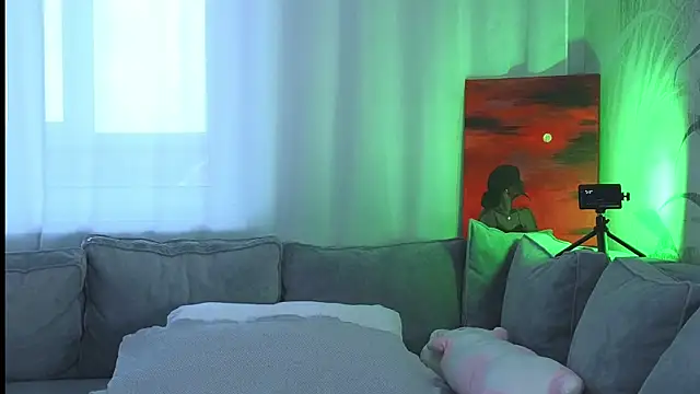 lily  foster online show from 01/25/25, 06:34