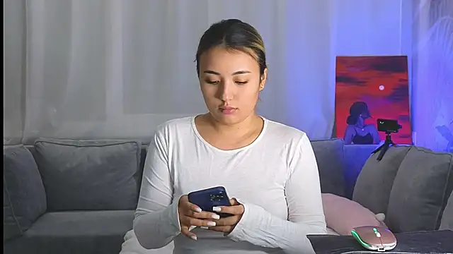 lily  foster online show from 02/12/25, 07:02