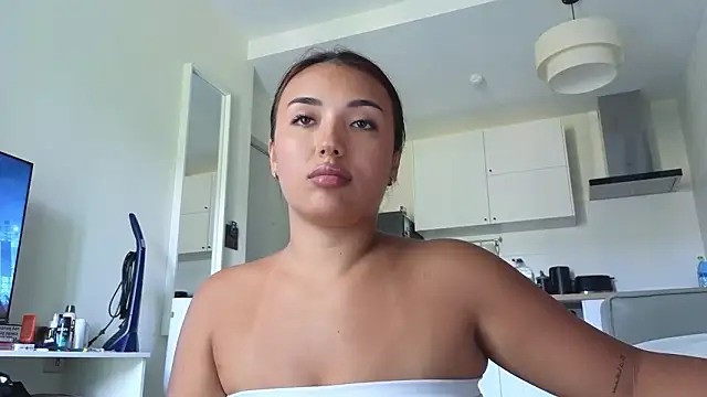 lily  foster online show from 03/08/26, 06:39