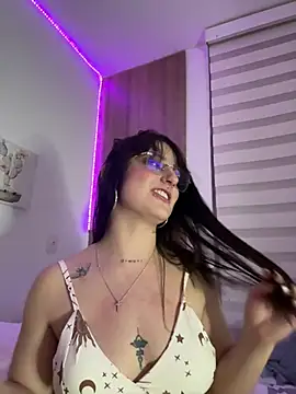 Megan lu2 online show from 02/08/25, 10:07