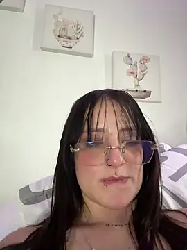 Megan lu2 online show from 02/09/25, 05:29