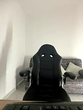 Megan lu2 online show from 09/08/25, 11:15