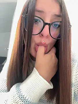 Megan lu2 online show from 10/20/25, 08:53