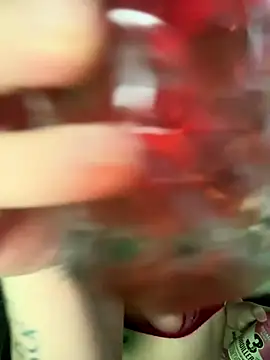 Megan lu2 online show from 10/25/25, 03:47