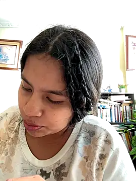 Snapshot of moncerrat_luna chatting on 10/15/25, 10:10 moncerrat luna online show from 10/15/25, 10:10