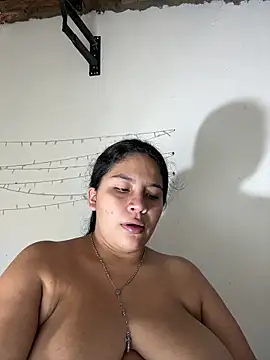 moncerrat luna online show from 02/26/26, 01:43