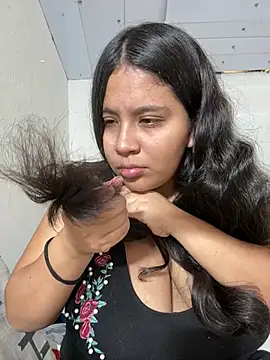 moncerrat luna online show from 04/09/26, 03:06