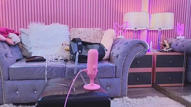 Emiily Scott1 online show from 01/10/25, 12:58