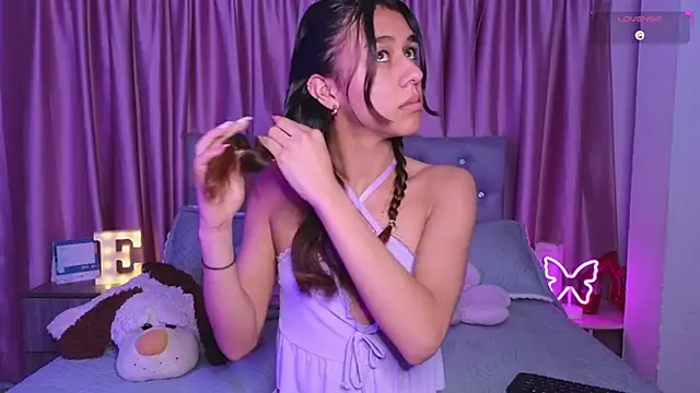 Emiily Scott1 online show from 11/05/25, 10:32