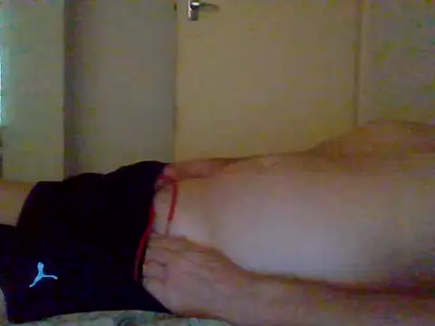 Snapshot of daddyflash chatting on 06/24/26, 05:17 daddyflash online show from 06/24/26, 05:17
