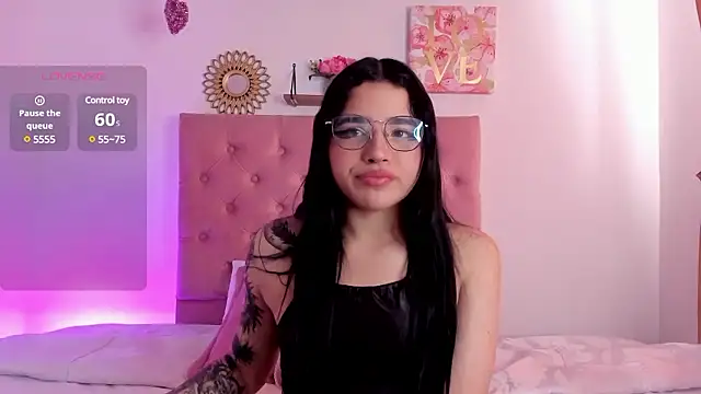 aliice walker  online show from 12/02/24, 03:47