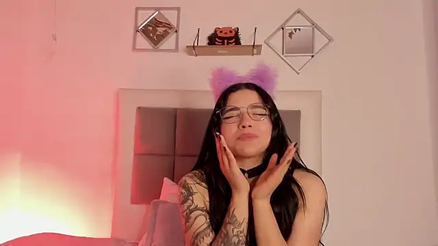 aliice walker  online show from 01/08/25, 06:31