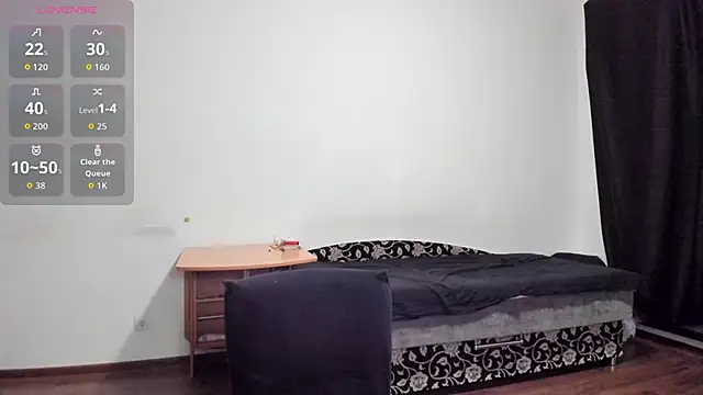 Snapshot of KitsuneRem chatting on 09/18/25, 07:49 KitsuneRem online show from 09/18/25, 07:49