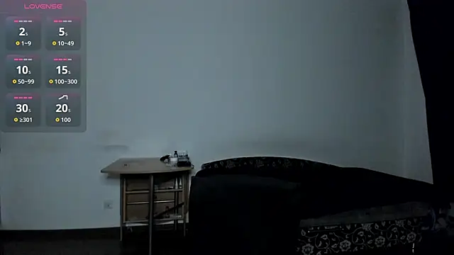 Snapshot of KitsuneRem chatting on 10/02/25, 09:22 KitsuneRem online show from 10/02/25, 09:22