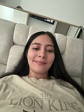 Snapshot of Sophie__Foxxx chatting on 04/28/26, 10:04 Sophie Foxxx online show from 04/28/26, 10:04