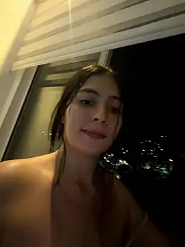 Snapshot of Sophie__Foxxx chatting on 06/02/26, 04:58 Sophie Foxxx online show from 06/02/26, 04:58