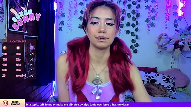 Snapshot of Roxanbunny1 chatting on 05/14/26, 03:02 Roxanbunny1 online show from 05/14/26, 03:02