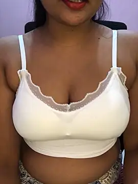 Snapshot of Rose_Olivia chatting on 11/29/25, 03:48 Rose Olivia online show from 11/29/25, 03:48