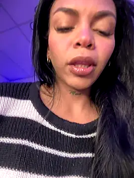 Charly  online show from 11/25/25, 04:45