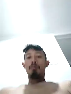 Snapshot of Dwirosebig chatting on 10/11/25, 10:08 Dwirosebig online show from 10/11/25, 10:08