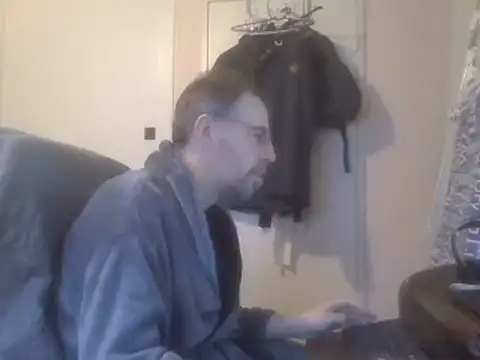 ptitcanard60600 online show from 01/30/25, 10:08