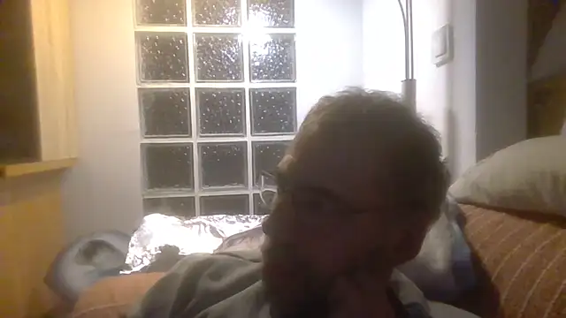 ptitcanard60600 online show from 12/01/25, 10:37