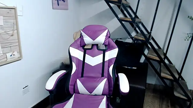 samantha baby  online show from 11/18/25, 02:54