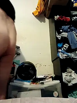 Snapshot of graham1980 chatting on 02/18/25, 09:20 graham1980 online show from 02/18/25, 09:20