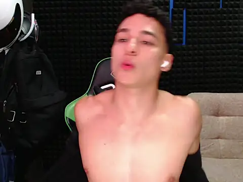 Curly Angel24 online show from 10/04/25, 01:14