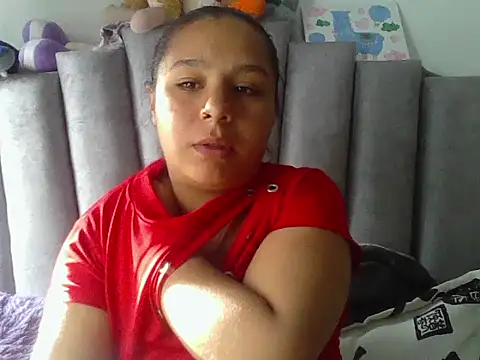 Snapshot of Charis_21 chatting on 05/25/26, 09:21 Charis 21 online show from 05/25/26, 09:21