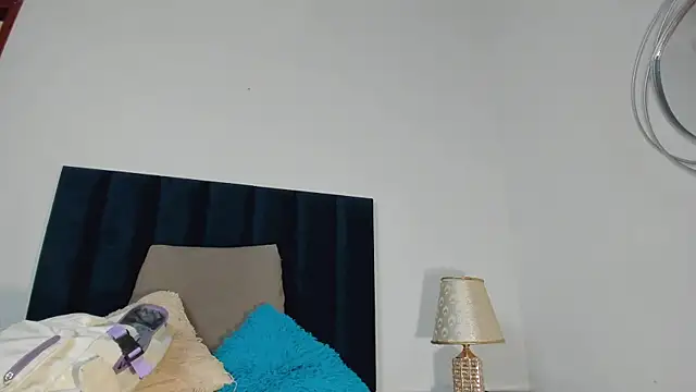 NoraDasilva online show from 01/17/25, 12:42