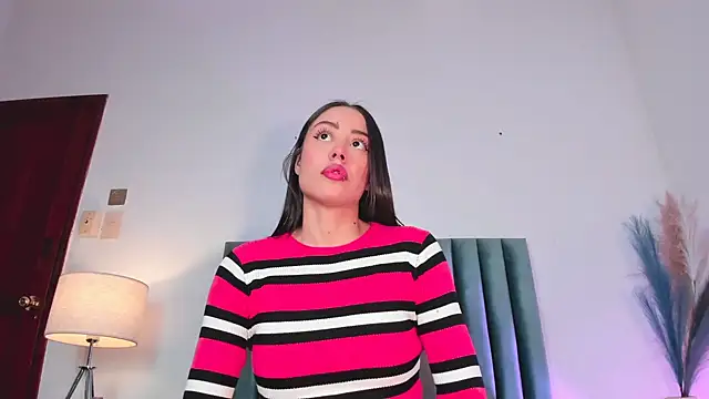 NoraDasilva online show from 02/22/25, 12:16