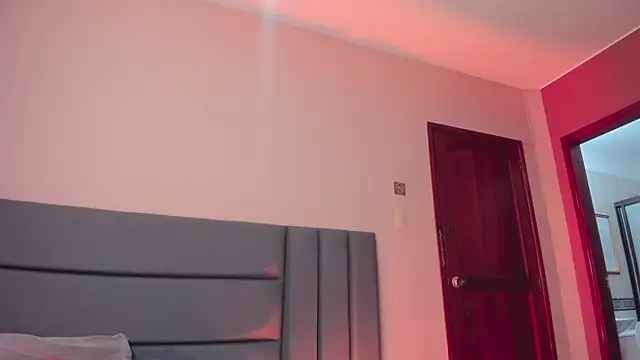 NoraDasilva online show from 02/22/25, 11:46