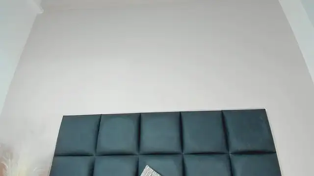 NoraDasilva online show from 09/22/25, 11:18