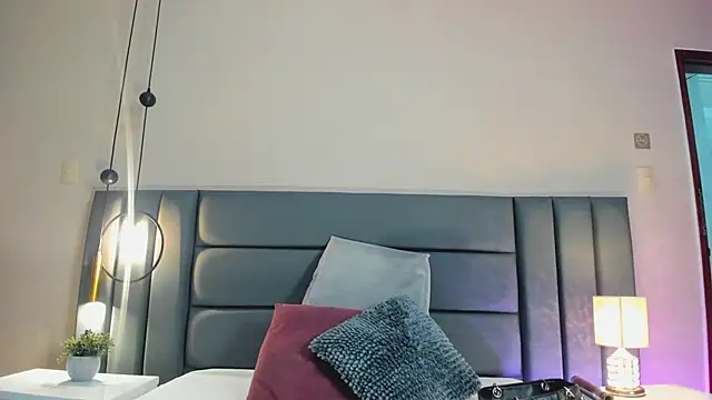 NoraDasilva online show from 09/30/25, 10:59